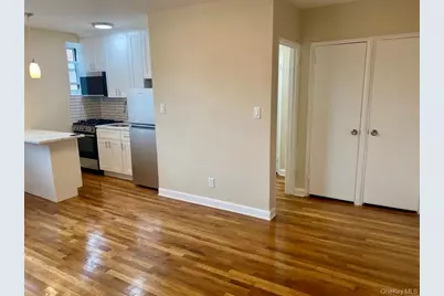 32 Cathedral Avenue #6C, Hempstead, NY 11550 - Photo 8