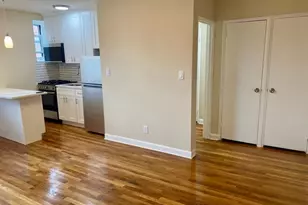 32 Cathedral Ave, Hempstead, NY 11550 - Photo 8