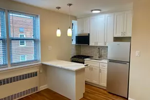 32 Cathedral Ave, Hempstead, NY 11550 - Photo 10