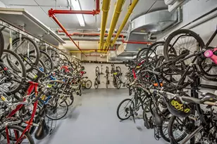 535 W 52nd St, New York, NY 10019 - Photo 14