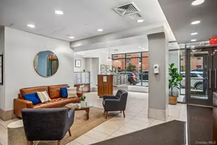 535 W 52nd St, New York, NY 10019 - Photo 2