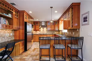 38 Shadow Ln, Larchmont, NY 10538 - Photo 12