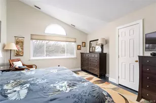 654 Birchwood Park Dr, Middle Island, NY 11953 - Photo 14