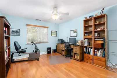 654 Birchwood Park Drive, Middle Island, NY 11953 - Photo 18