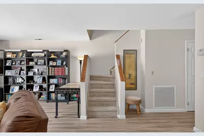 32 Stratford Green, Farmingdale, NY 11735 - Photo 22