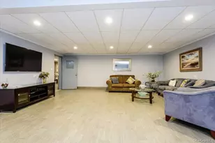 740 E Broadway, Long Beach, NY 11561 - Photo 18