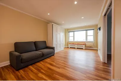 740 E Broadway #3L, Long Beach, NY 11561 - Photo 8