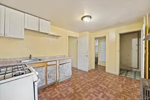 36-22 37th St, Astoria, NY 11101 - Photo 10