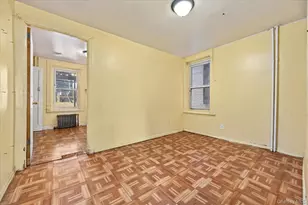 36-22 37th St, Astoria, NY 11101 - Photo 8