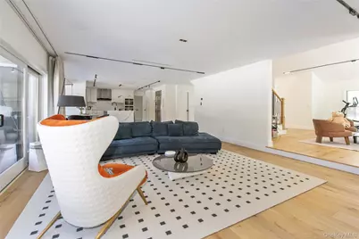 45 Carriage Court, Muttontown, NY 11791 - Photo 12