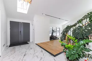 45 Carriage Ct, Muttontown, NY 11791 - Photo 4