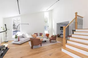 45 Carriage Ct, Muttontown, NY 11791 - Photo 6