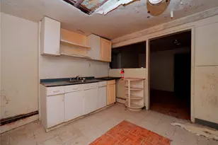 170 Chambers St, Newburgh, NY 12550 - Photo 42