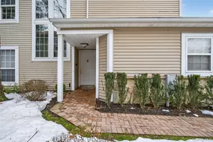 66 Sagamore Dr, Plainview, NY 11803 - Photo 2