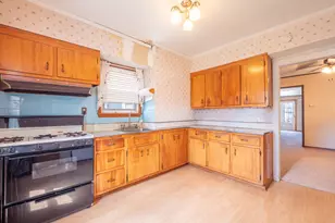 89-10 218th Pl, Queens Village, NY 11427 - Photo 12