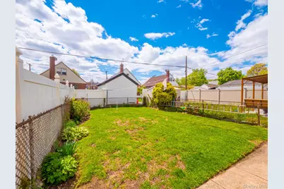 8910 218th Place, Queens Village, NY 11427 - Photo 34