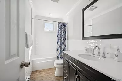 4 Stuart Court, Hampton Bays, NY 11946 - Photo 14