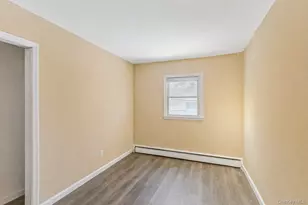 15 Walnut St, Centereach, NY 11720 - Photo 8