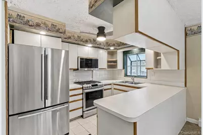 15 Walnut Street, Centereach, NY 11720 - Photo 4