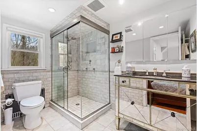 428 Chestnut Avenue, Mamaroneck, NY 10543 - Photo 32