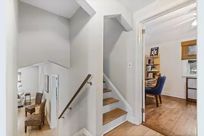 428 Chestnut Avenue, Mamaroneck, NY 10543 - Photo 18