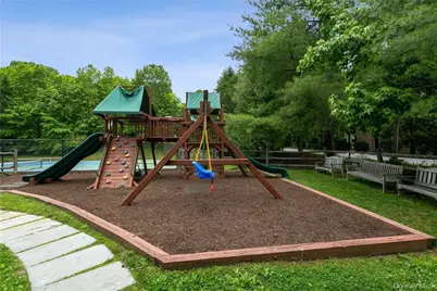 118 Stone Bridge Square #118, Chappaqua, NY 10514 - Photo 18