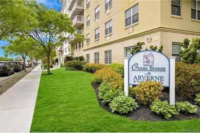 7914 Rockaway Beach Boulevard #2R, Rockaway Beach, NY 11693 - Photo 4