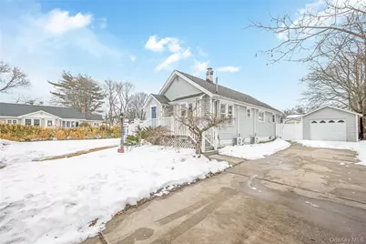 6 Dean Street, Farmingdale, NY 11735 - Photo 2