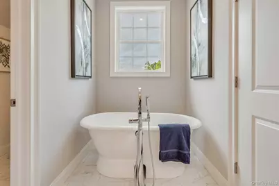 991 Freedom Road, Pleasant Valley, NY 12569 - Photo 18