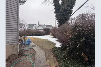 120-31 Francis Lewis Boulevard, Cambria Heights, NY 11411 - Photo 8