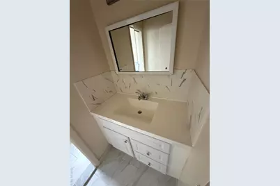 190 First Street #5E, Mineola, NY 11501 - Photo 8