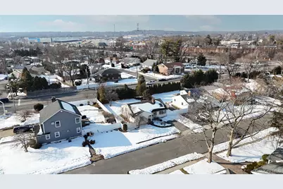 24 Elderberry Road, Syosset, NY 11791 - Photo 48