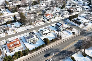 24 Elderberry Rd, Syosset, NY 11791 - Photo 46