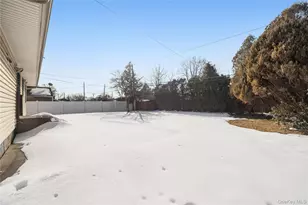 24 Elderberry Rd, Syosset, NY 11791 - Photo 40