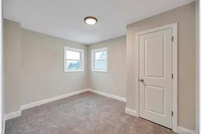 52 Halycon Road, Lindenhurst, NY 11757 - Photo 20