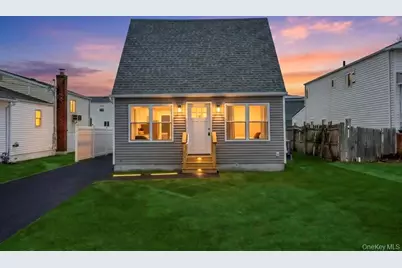 52 Halycon Road, Lindenhurst, NY 11757 - Photo 2