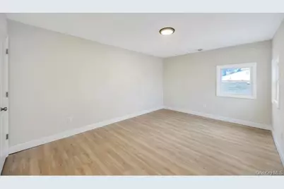 52 Halycon Road, Lindenhurst, NY 11757 - Photo 16