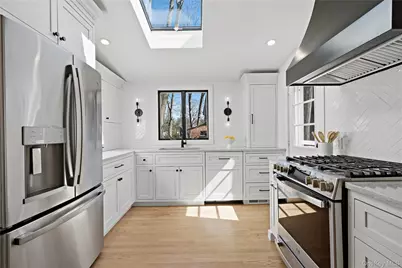 294 Murray Avenue, Larchmont, NY 10538 - Photo 8