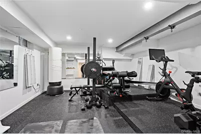 294 Murray Avenue, Larchmont, NY 10538 - Photo 18