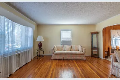 8610 250th Street, Bellerose, NY 11426 - Photo 6