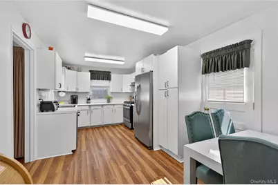 6 Wellington Road, Greenvale, NY 11548 - Photo 8