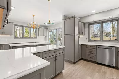 336 Dix Hills Road, Dix Hills, NY 11747 - Photo 6