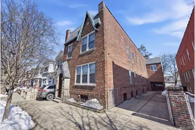 7861 75th Street, Glendale, NY 11385 - Photo 4