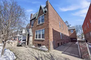 78-61 75th St, Glendale, NY 11385 - Photo 4