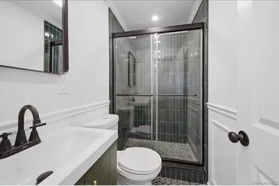 2257 Hampden Place, Bronx, NY 10468 - Photo 12