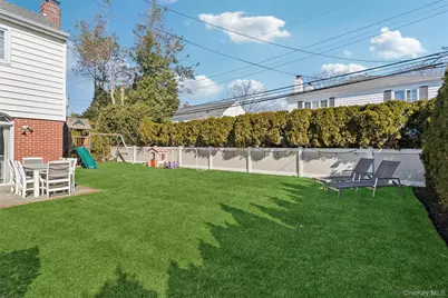 87 Wyatt Road, Garden City, NY 11530 - Photo 28