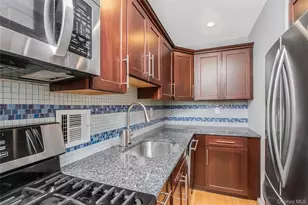 1874 Pelham Pkwy S, Bronx, NY 10461 - Photo 4