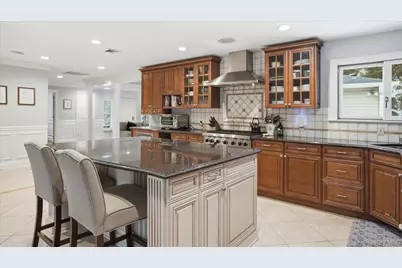 16 Daniel Lane, Dix Hills, NY 11746 - Photo 14