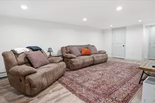 16 Daniel Ln, Dix Hills, NY 11746 - Photo 34