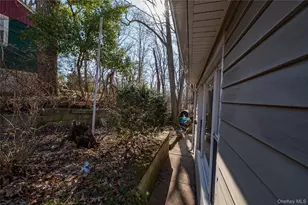 75 Herod Point Rd, Wading River, NY 11792 - Photo 4